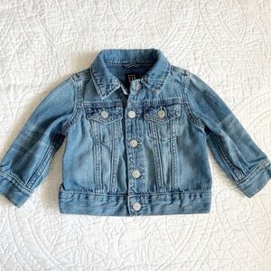 Baby Gap Denim Blue Jean Jacket Sz 6-12 Mths Unisex Medium Wash Snap Button